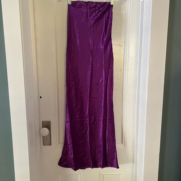 COPY - NWT Meshki Satin Midi Dress - Picture 4 of 7